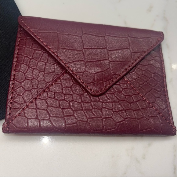 NWOT Rachel Miriam burgundy snakeskin genuine leather card holder - Picture 6 of 14